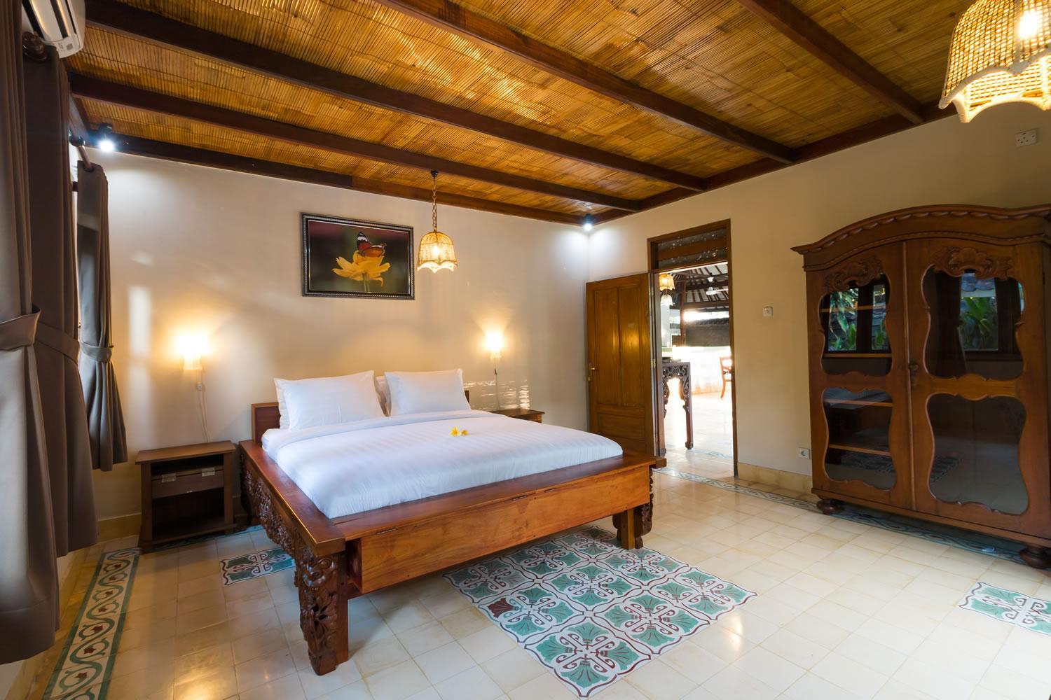 Bali Royal Heritage Villa Seminyak  Exterior photo